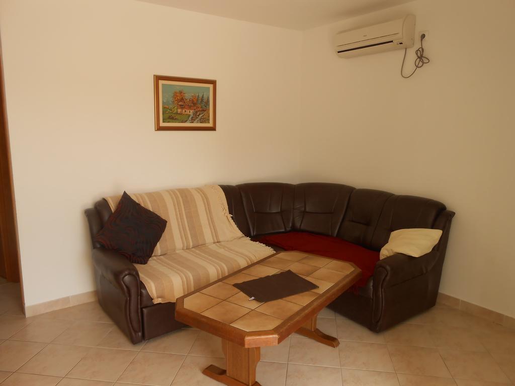 Apartments Petrovic Rogoznica  Room photo